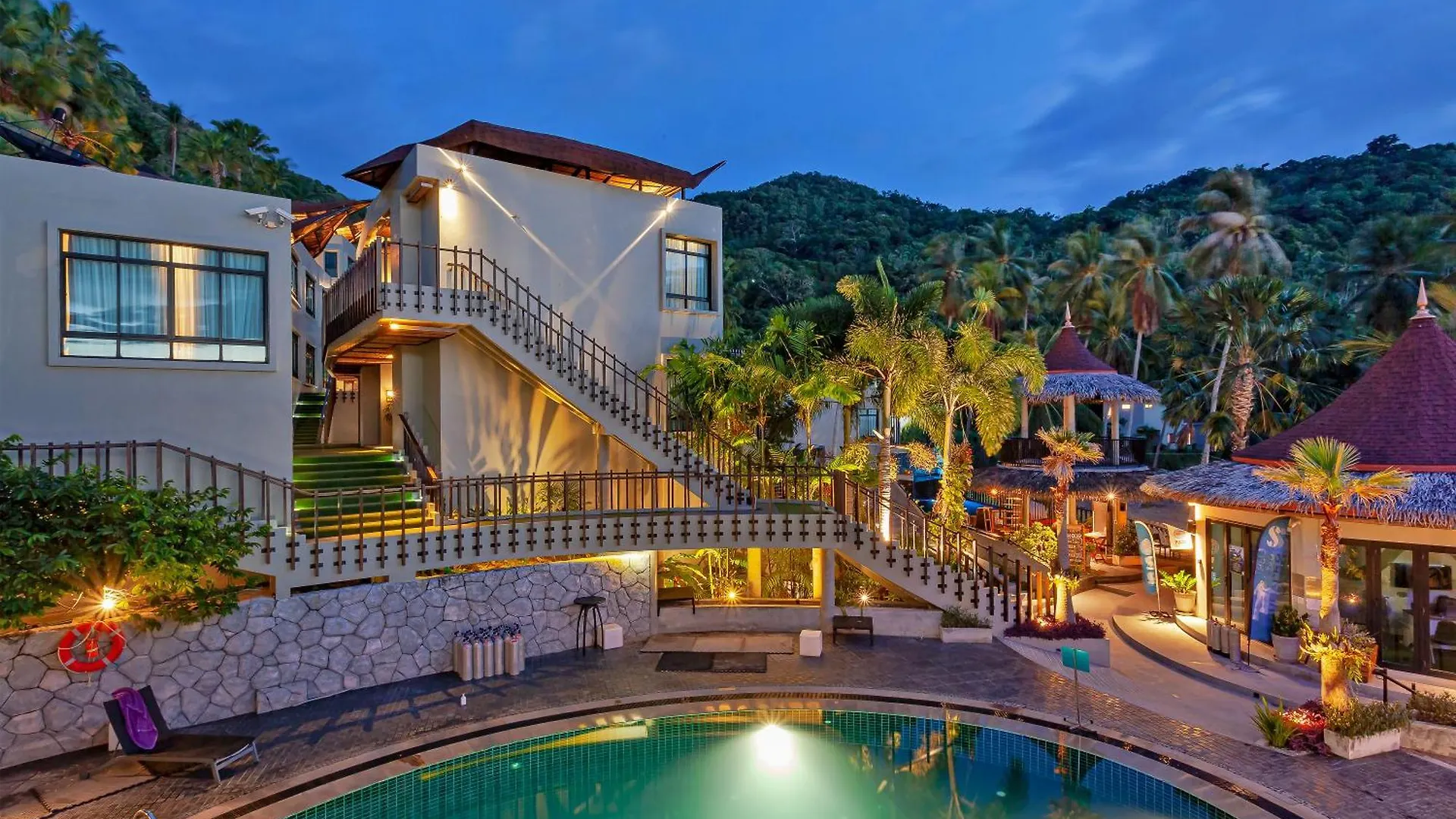 **** Resort The Tarna Resort, Ko Tao Tailandia