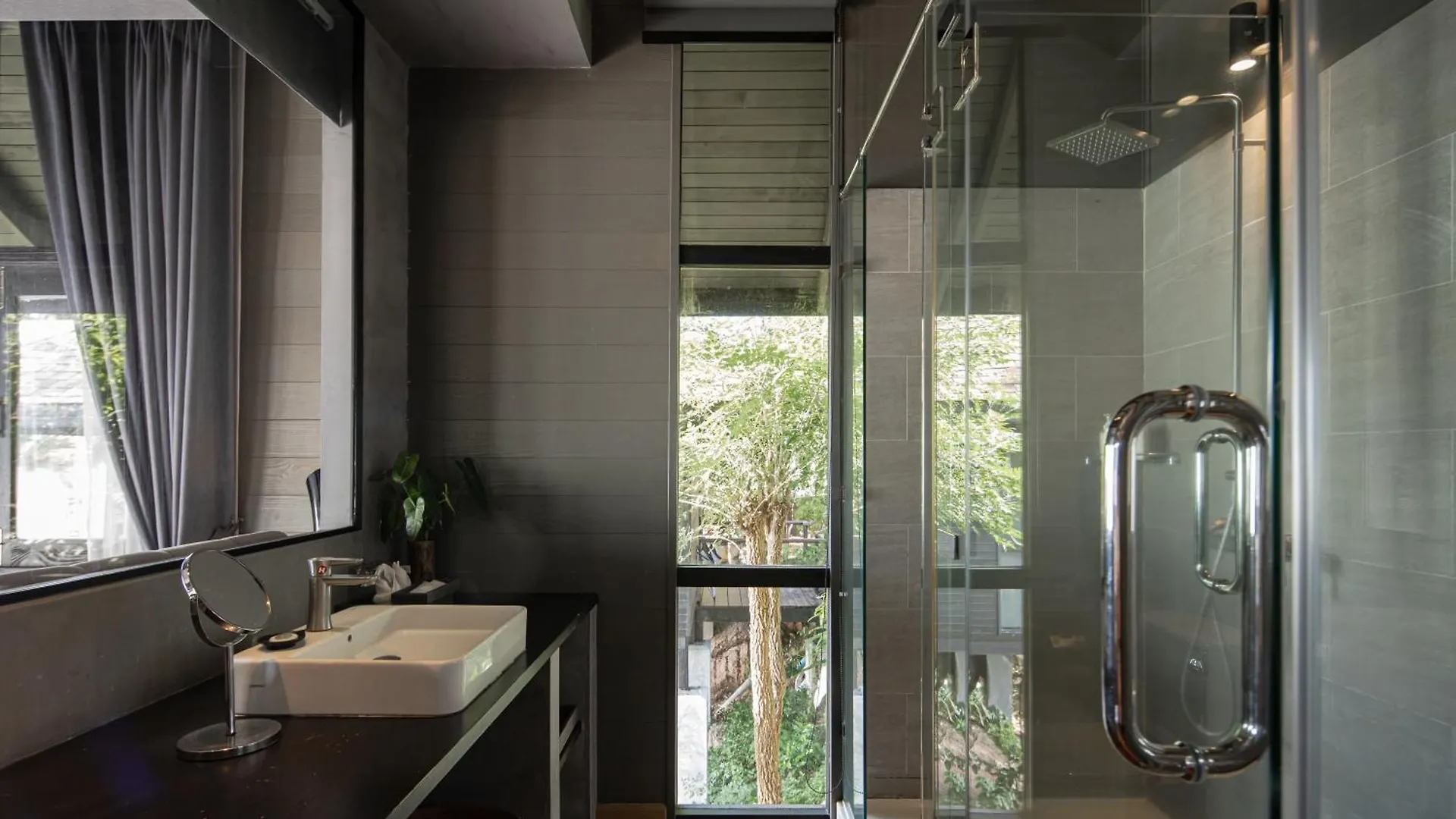 The Tarna Resort, Koh Tao 4*,