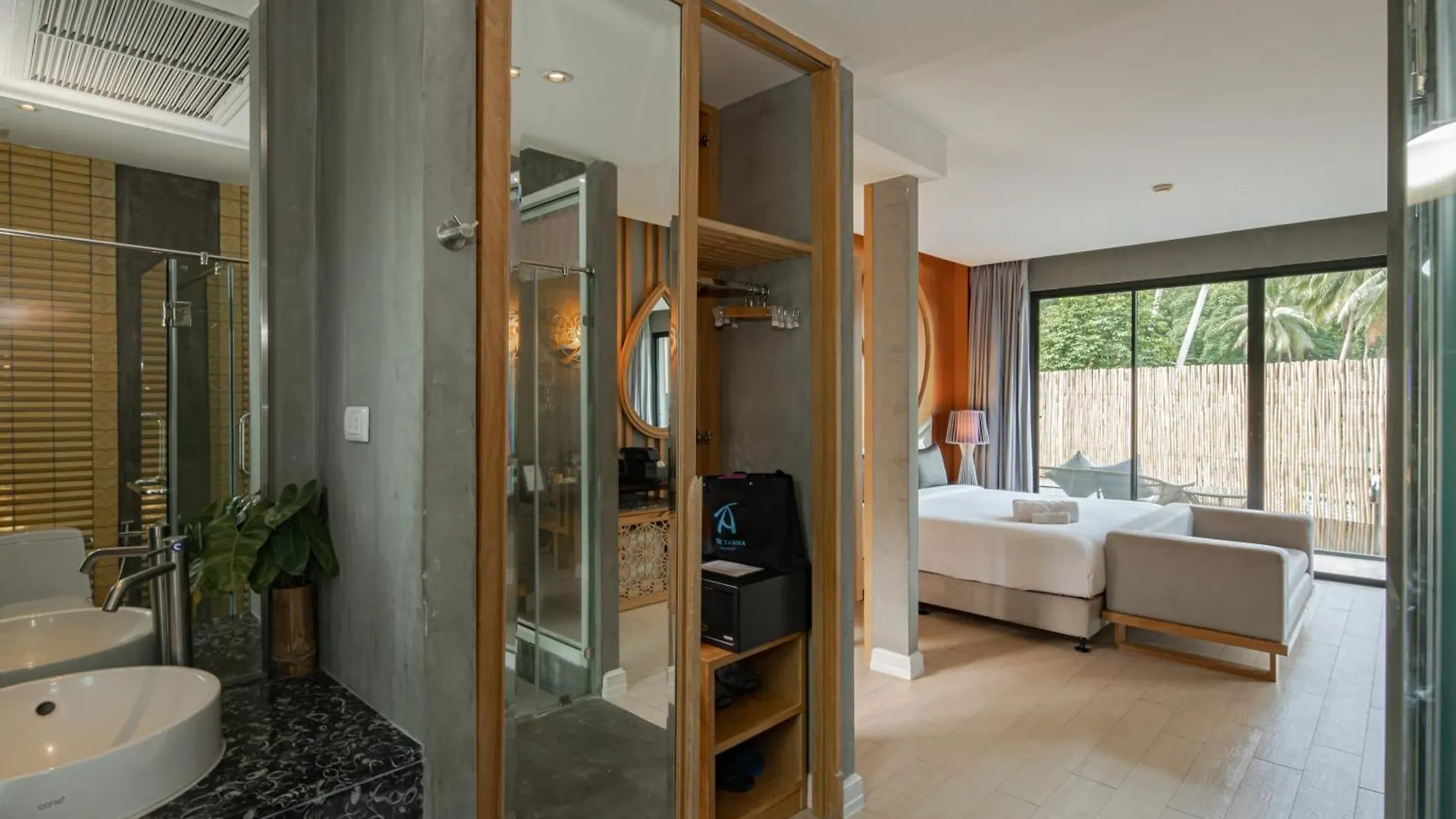 The Tarna Resort, Koh Tao Thailand