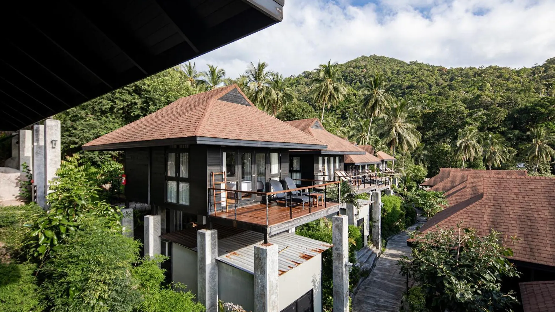 The Tarna Resort, Koh Tao 4*,
